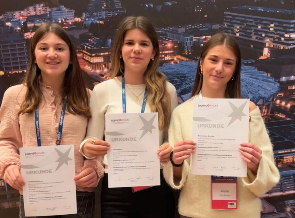 Premio especial en Jugend forscht Alemania para nuestras alumnas