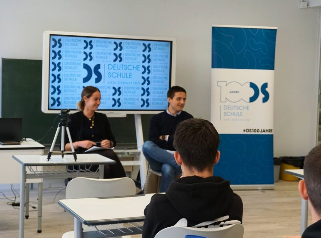 Jon Duroudier inaugura las charlas digitales STARTinnova en Deutsche Schule San Sebastián